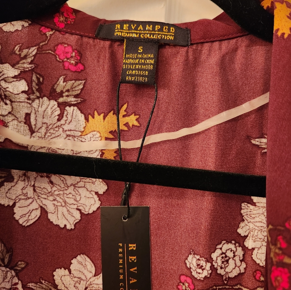 🌸Long Burgundy Floral Robe🌸 - Picture 3 of 3